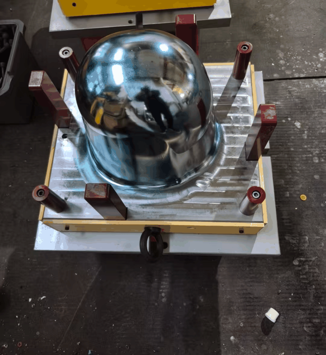 Common Applications for SMC, BMC and FRP Compression Molds